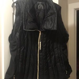 Black lightweight vest